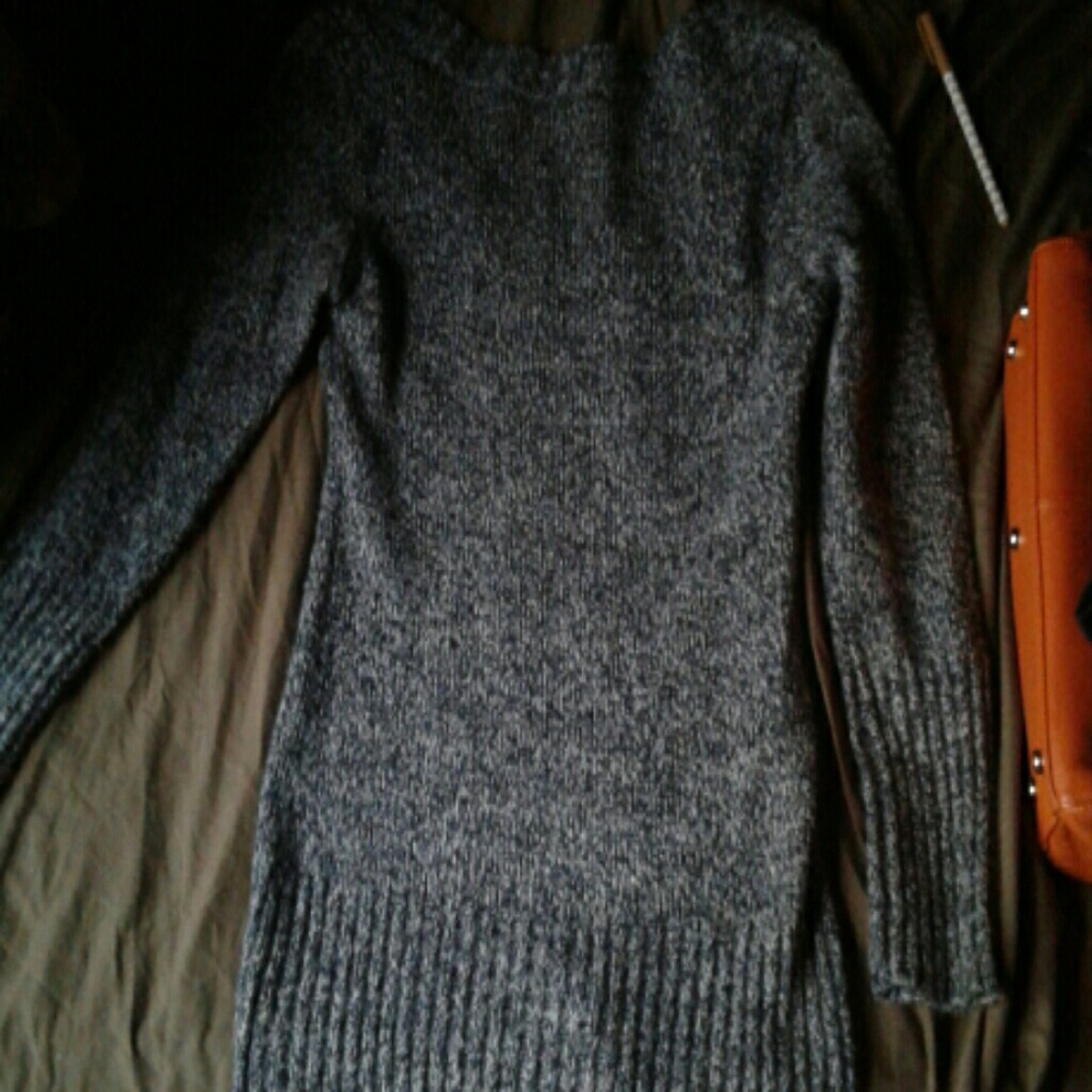 sweater - Picture 2 of 2
